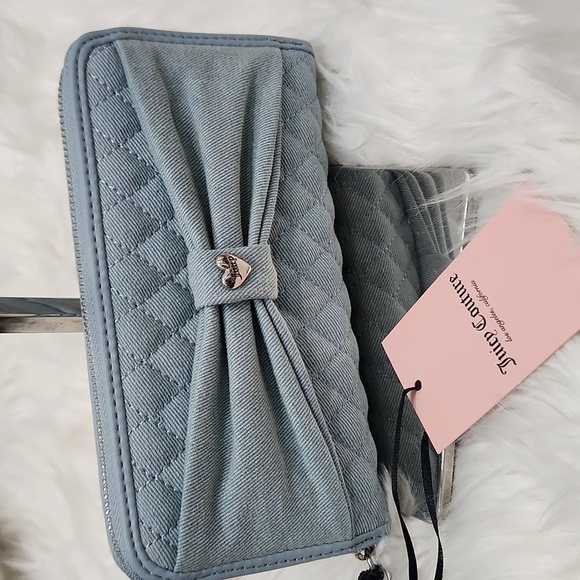 🔹️Juicy Couture Tied With A Bow Large Zip Around Light Washed Denim Blue Wallet - Picture 8 of 10